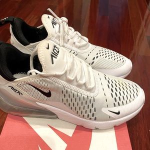 Nike Air Max 270
